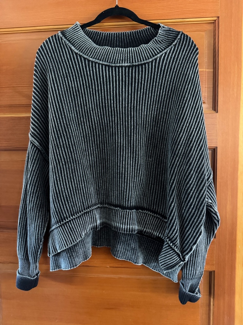 Oversized Rib-Knit Crewneck Sweater in Charcoal/White